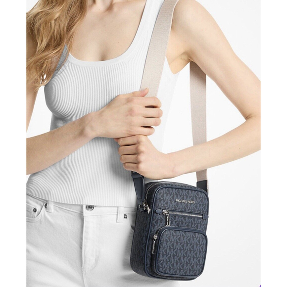 Michael Kors New Crossbody Bag Flight Handbag Jet Set Purse Blue MSP $398 NWT - Picture 3 of 12